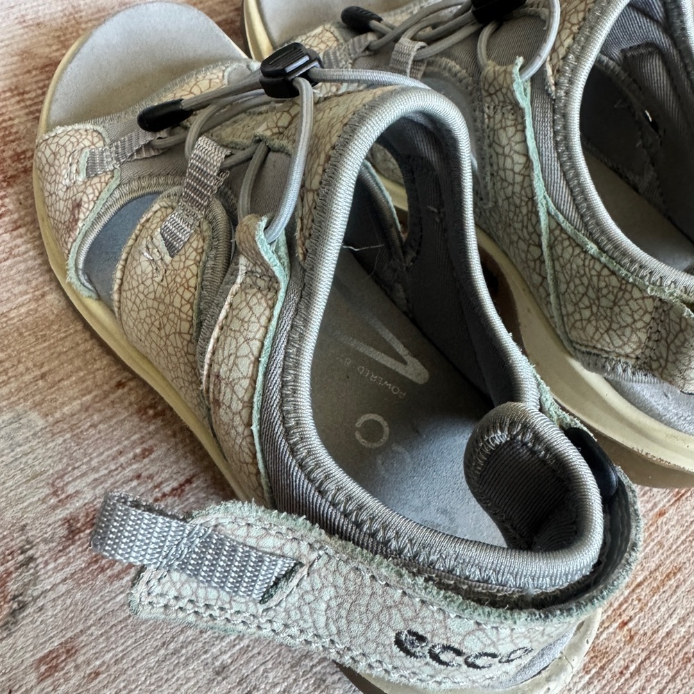 Ecco water shoe - Picture 6 of 7